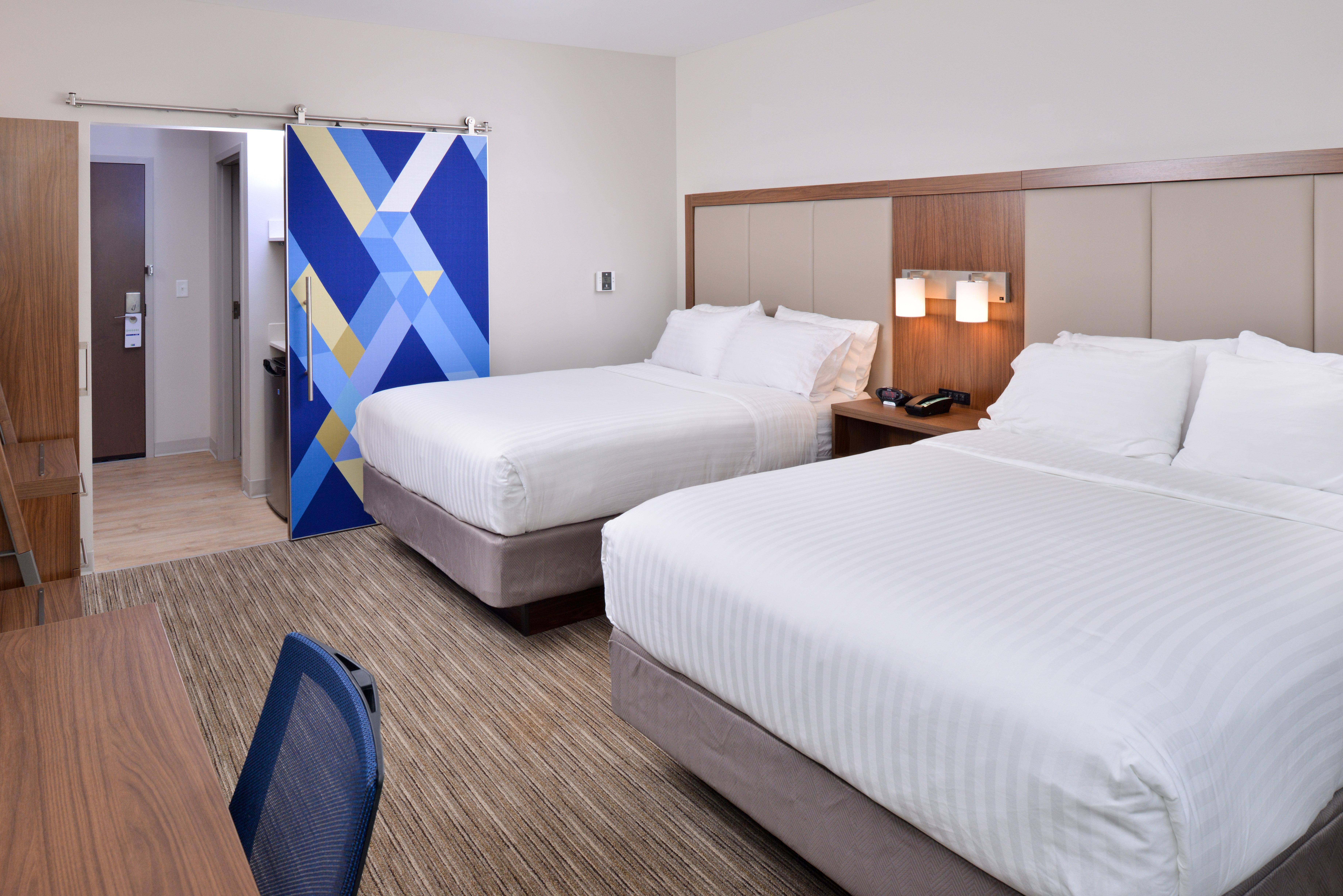 Holiday Inn Express & Suites Madison By Ihg Esterno foto
